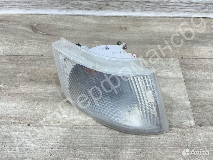 Поворотник правый Ваз 2110 2111 2112