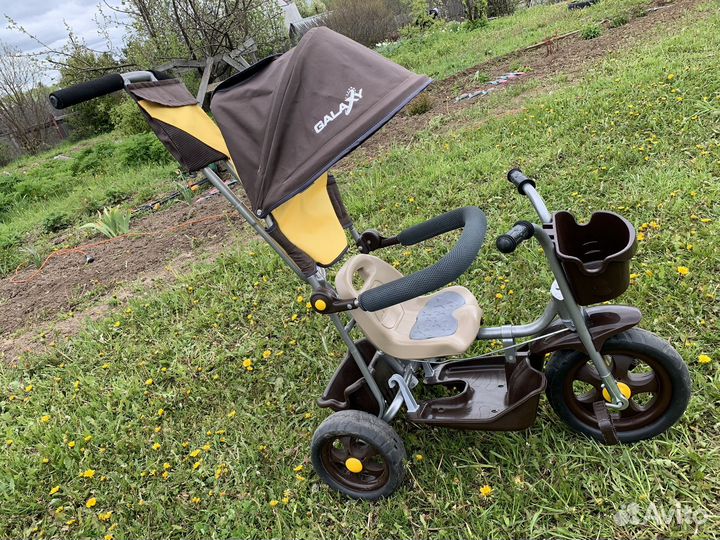 Детский велосипед с ручкой