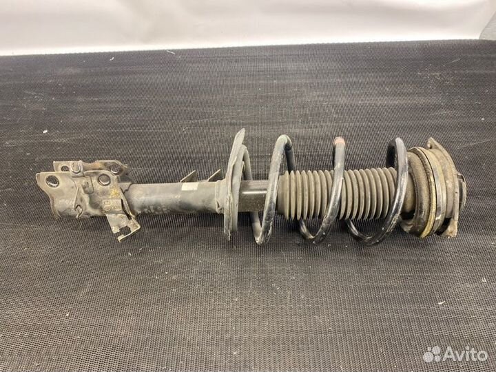 Амортизатор передний правый Nissan X-Trail T31