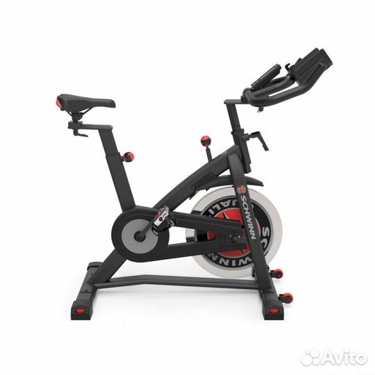 Велотренажер спин-байк Schwinn IC7