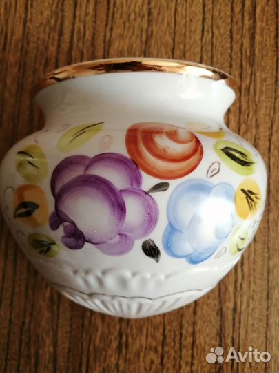 Кашпо подвесное