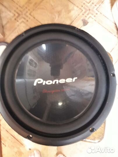 Динамик для сабвуфера