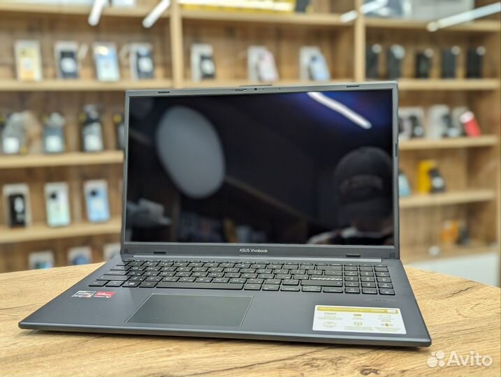 Asus Vivobook GO 15 Oled 16/512 (R5-7520U) Black