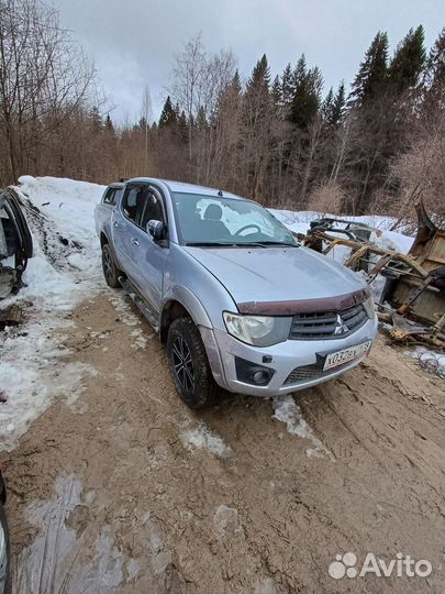 В разборе mitsubishi l200 kb