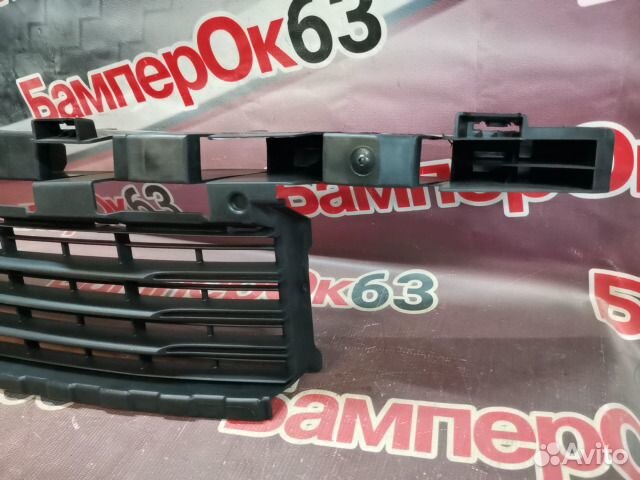 Решетка бампера передний Renault Fluence