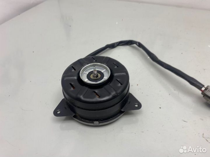 Мотор вентилятора охлаждения радиатора Toyota