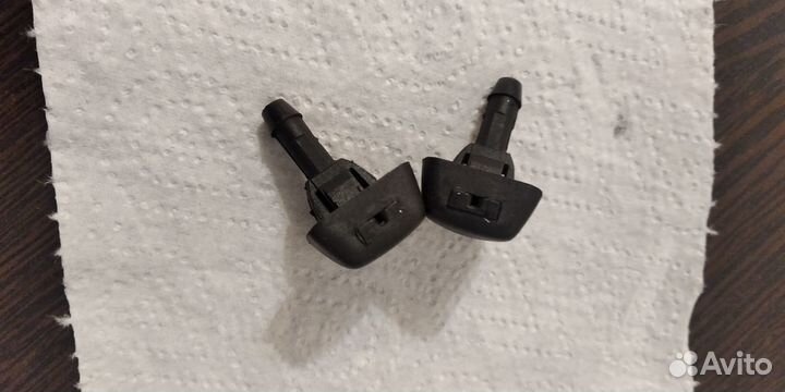 Форсунки стеклоомывателя Volvo