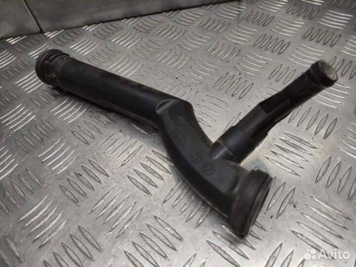 Трубка охлаждающей жидкости пластиковая Volkswagen