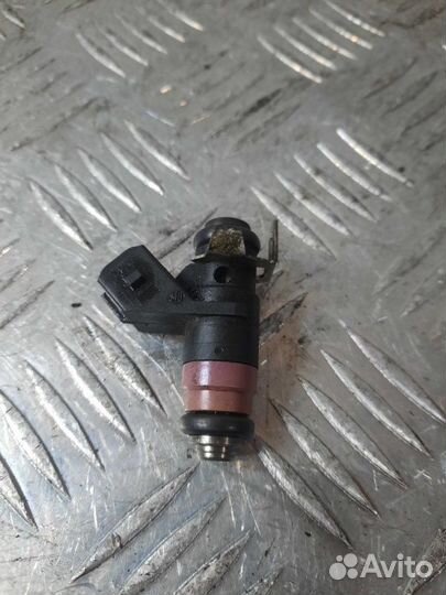 Форсунка Renault Megane хэтчбэк 1.6 K4M812 2007