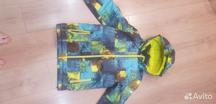 Куртка демисезонная на рост 140