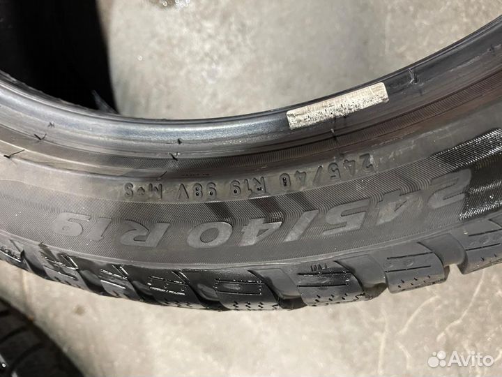 Pirelli Ice Zero 2 275/35 R19 100V