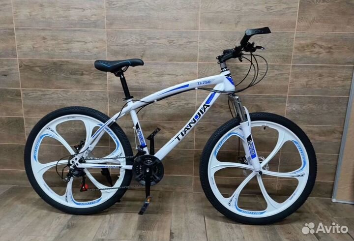 Велосипед на литых дисках