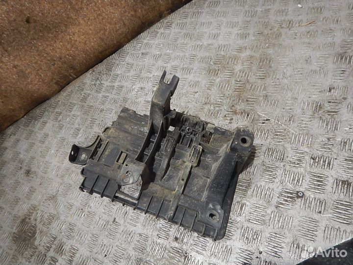 Крепление акб (корпус/подставка), Opel (Опель) -me