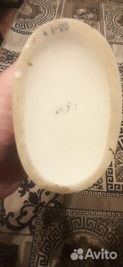 Фарфоровые статуэтка медведь