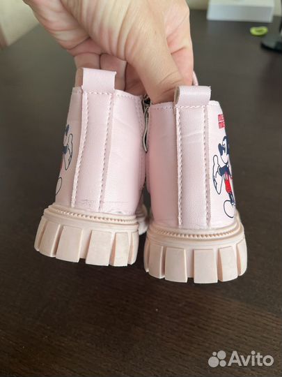 Ботинки для девочки