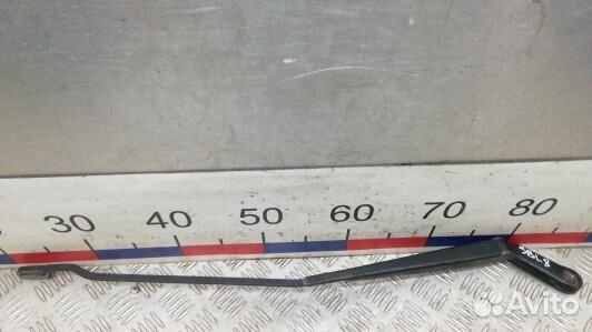 Щеткодержатель лобового стекла volkswagen golf 4