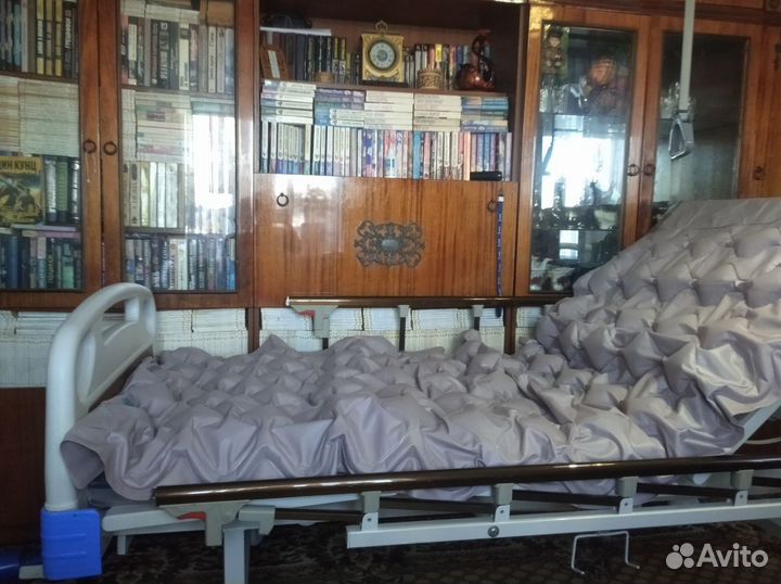Кровать медицинская с механическим приводом
