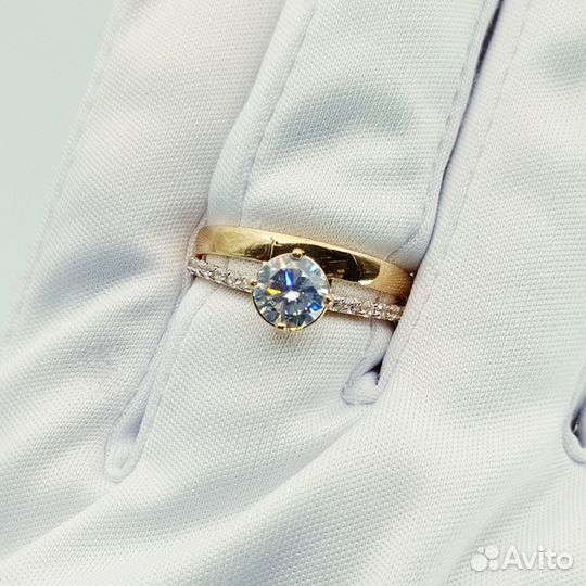 Золотое кольцо с фианитом 16р