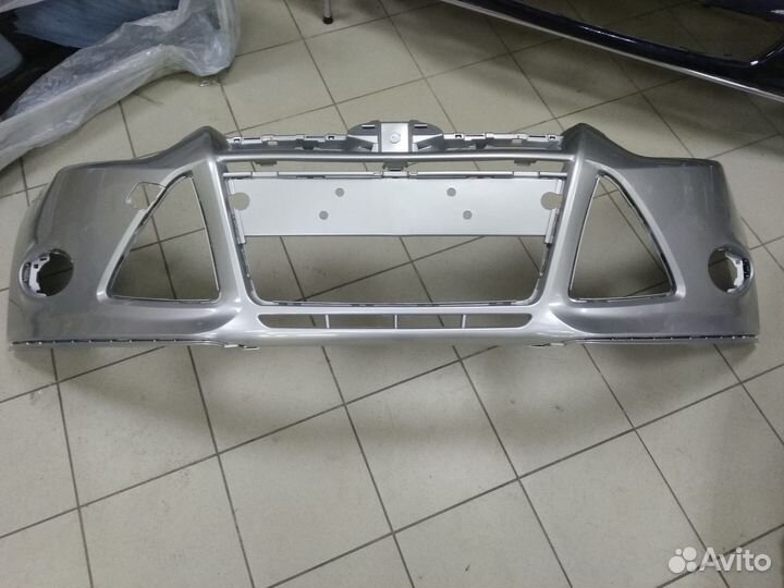 Передний бампер Форд Фокус 3 в цвет