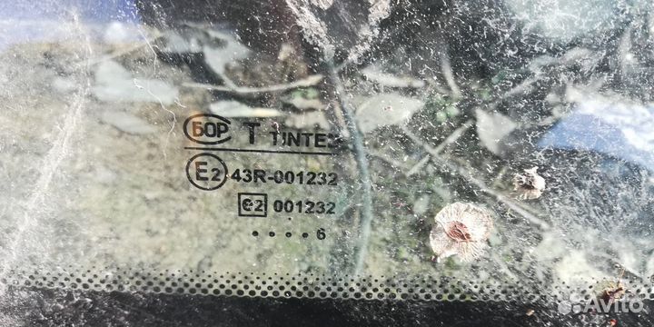 Заднее стекло бор tinted 43r-001232