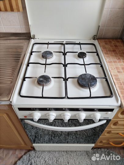 Газовая плита бу Zanussi 50х60 документов нет