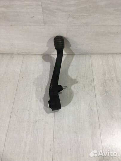 Педаль сцепления nissan almera G15 1.6 мт седан