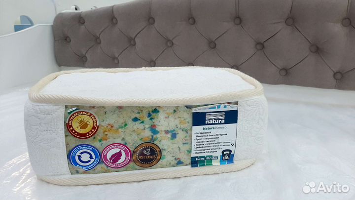 Детская кровать с матрасом и ящиками (новая)