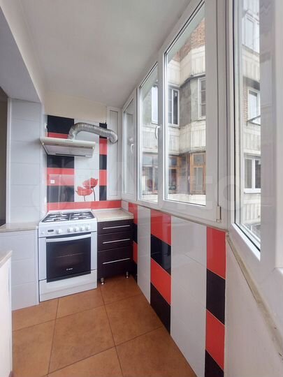 3-к. квартира, 85 м², 4/10 эт.