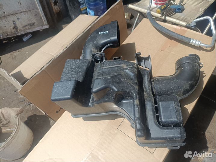 Резонатор воздушного фильтра Rio 4 28212H0300