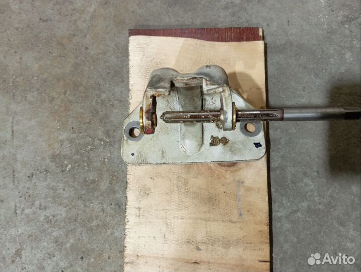 Ремонт дверных петлей