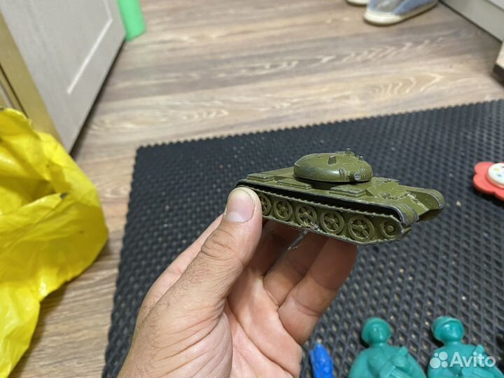 Солдатики и оловянные самолеты Советские