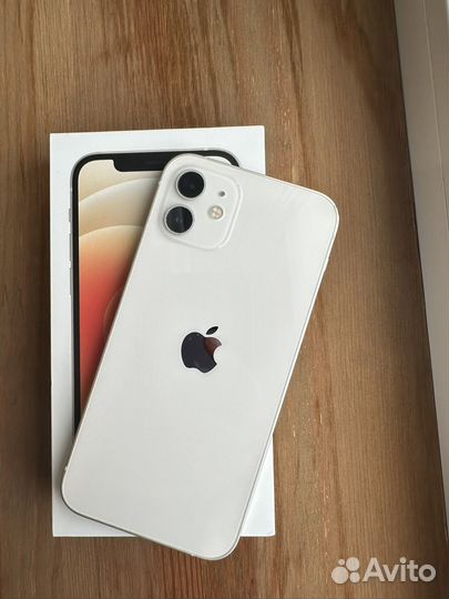iPhone 12, 64 ГБ