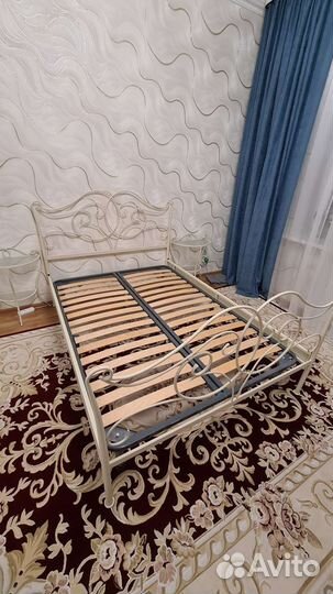 Кровать кованая