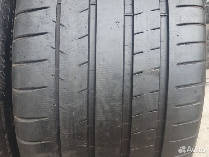 Michelin Pilot Super Sport 265/35 R19 98Y