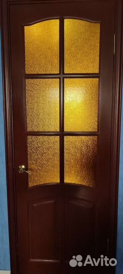Дверь входная и межкомнатные деревянные с коробкой