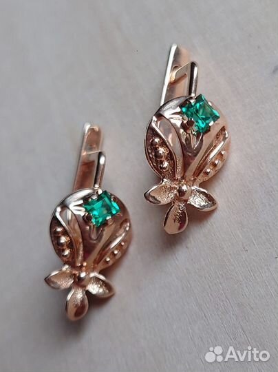 Золотые серьги СССР 585 изумрудами