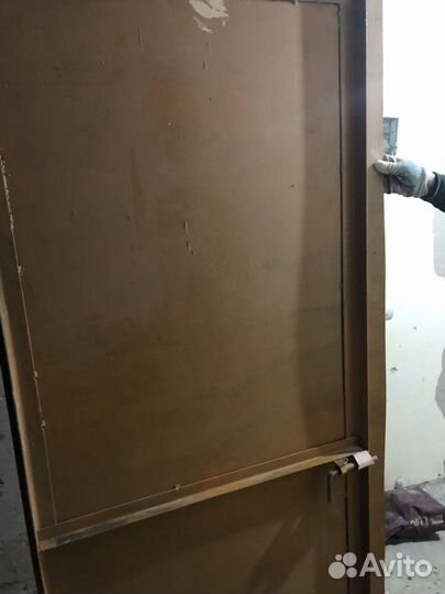 Стальная дверь