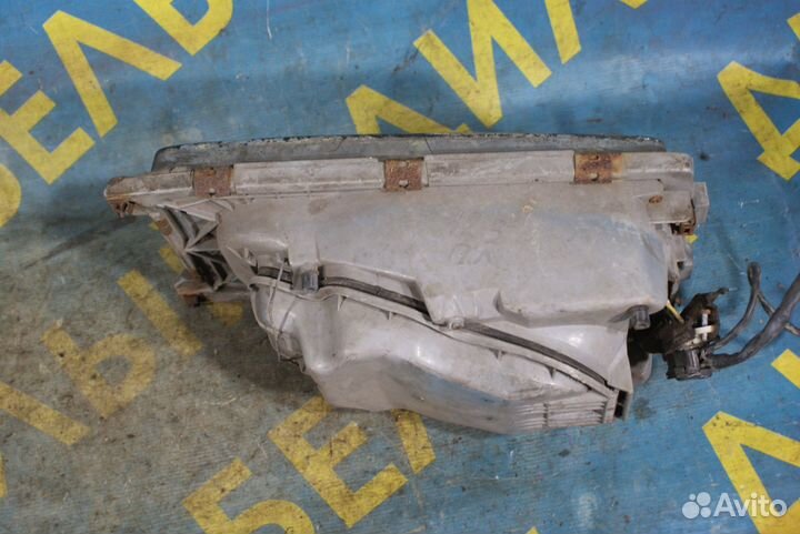 Передняя левая фара Mercedes Benz W123