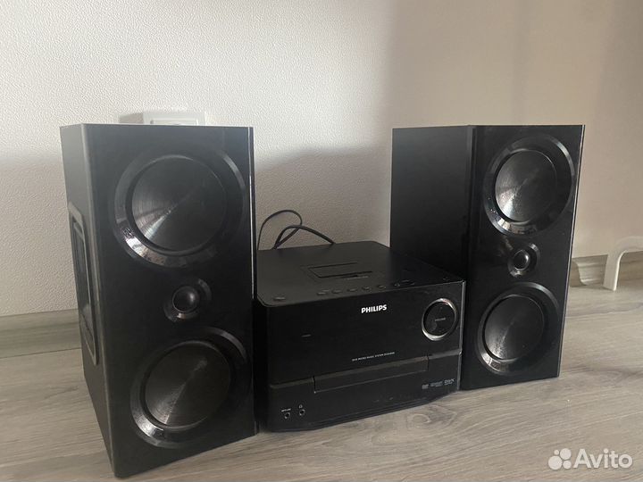 Музыкальный центр philips