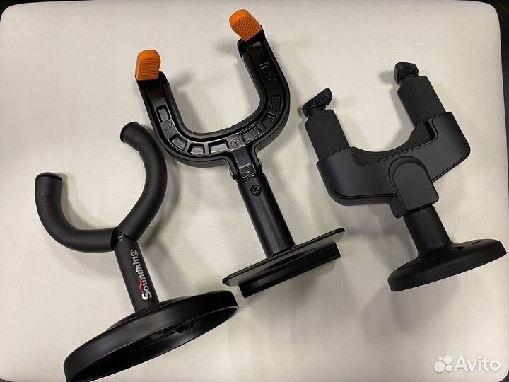 Настенные держатели для гитар