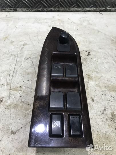 Блок управления стеклоподъемниками Suzuki Vitara