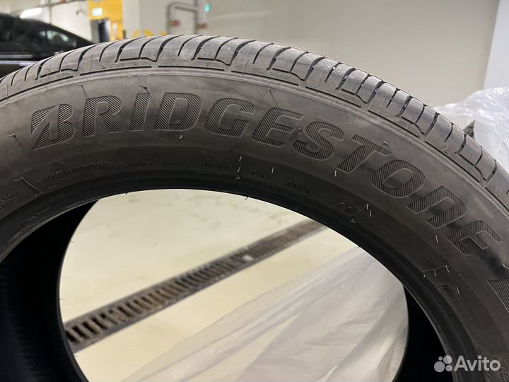 Bridgestone Alenza Sport AS 245/50 R19