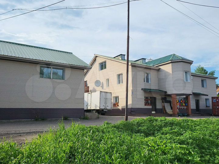 Коттедж 200 м² на участке 11 сот.