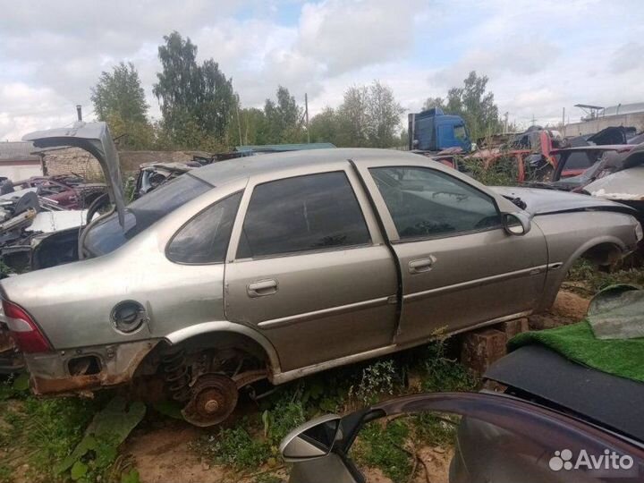 Подрамник Opel Vectra B