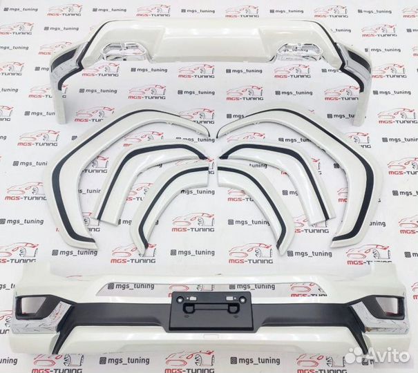 Обвес Modellista на Toyota Land Cruiser 300 белый