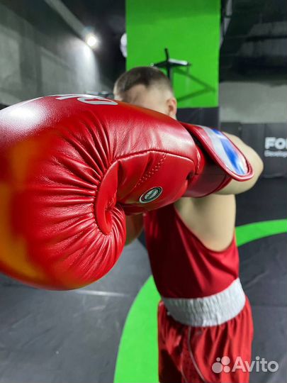 Перчатки боксерские clinch olimp red