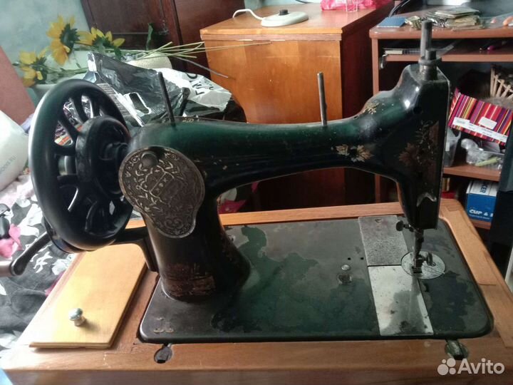 Швейная машина Singer