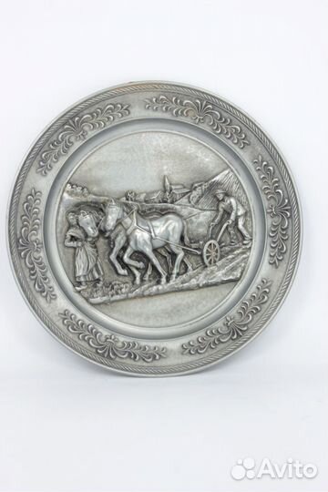 Тарелка настенная металл Германия