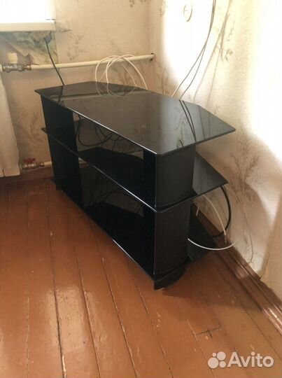 Стеклянная тумба