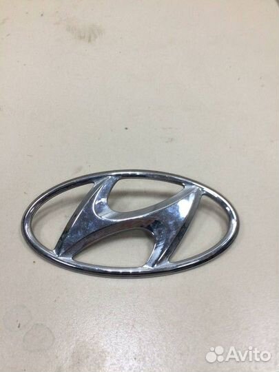 Эмблема крышки багажника Hyundai Solaris